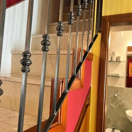 Apartment Domus Magistri Cefalu
